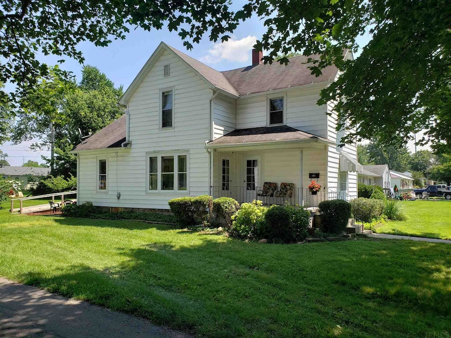 226 S Division St, Auburn, IN 46706 - photo 1