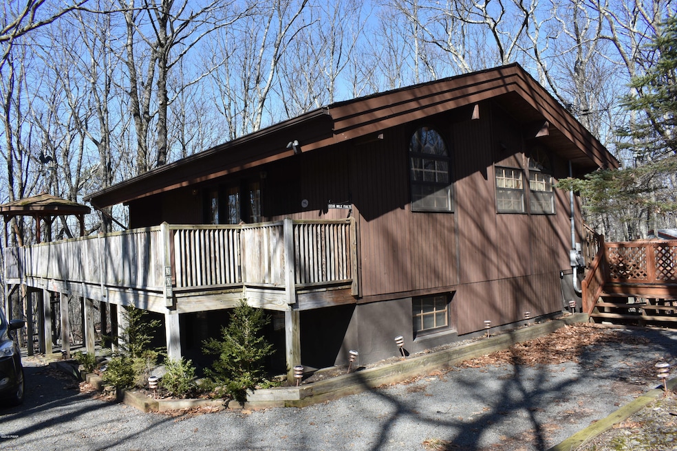 300 Forest Dr, Hawley, PA 18428 - photo 1