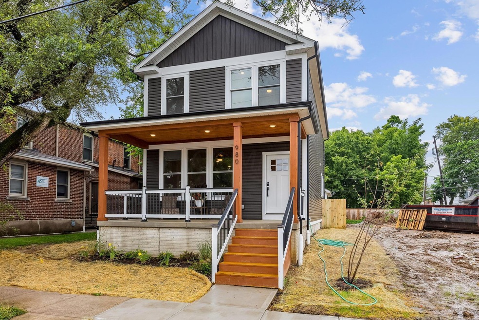 36-web-or-mls-980-e-fulton-st