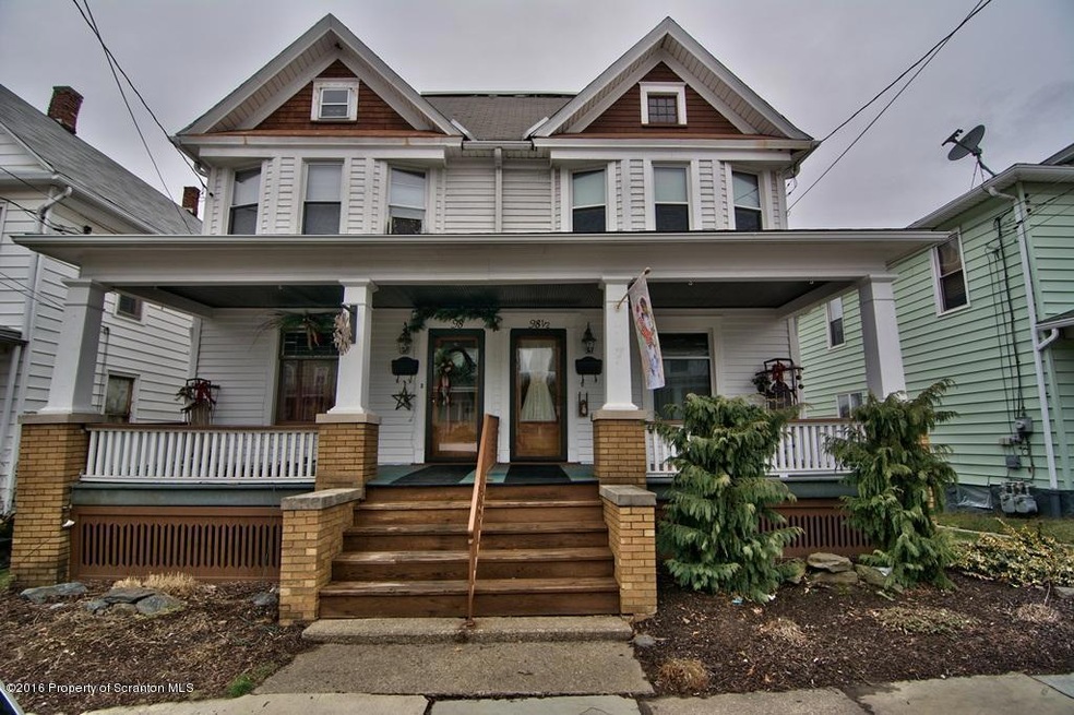 98 1/2 Searle St, Pittston, PA 18640 - photo 1
