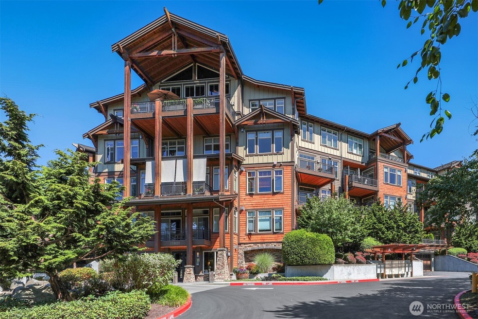 Sold $955,000 • Co-Listing Agent