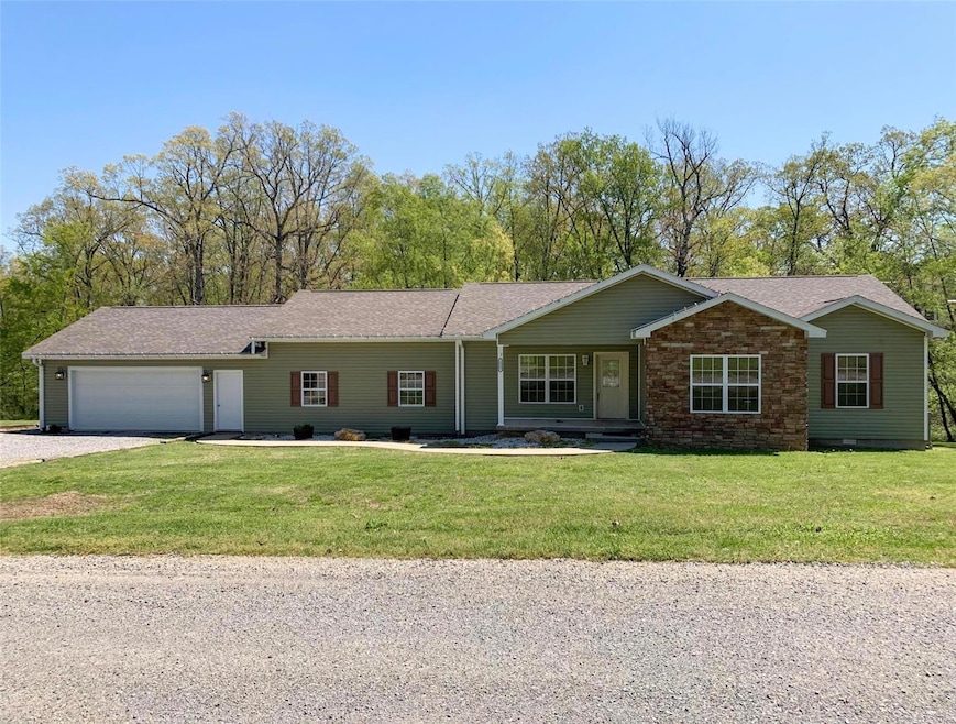 2832 Carrie Ann Cir, Poplar Bluff, MO 63901 - photo 1