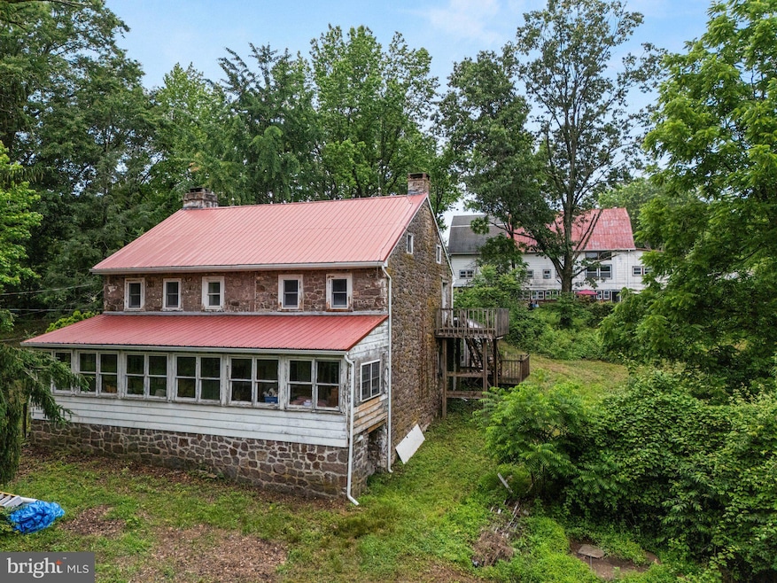 995 Cadmus Rd, Pottstown, PA 19465 - photo 1