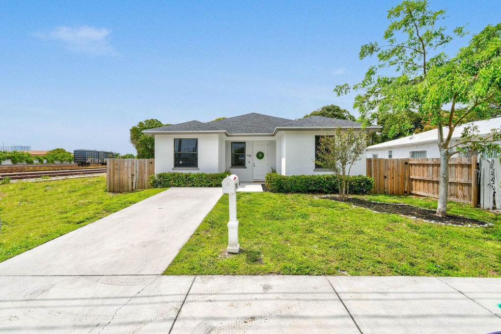 708 21st St, West Palm Beach, FL 33407 - photo 1
