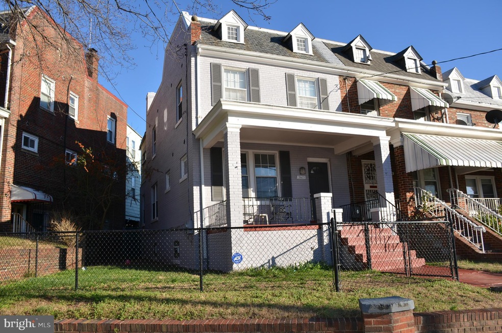 5621 2nd St NW, Washington, DC 20011 - photo 1
