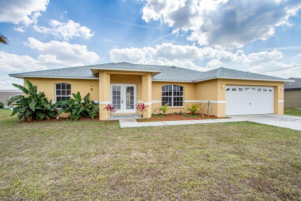 214 Blackstone Dr, Fort Myers, FL 33913 - photo 1