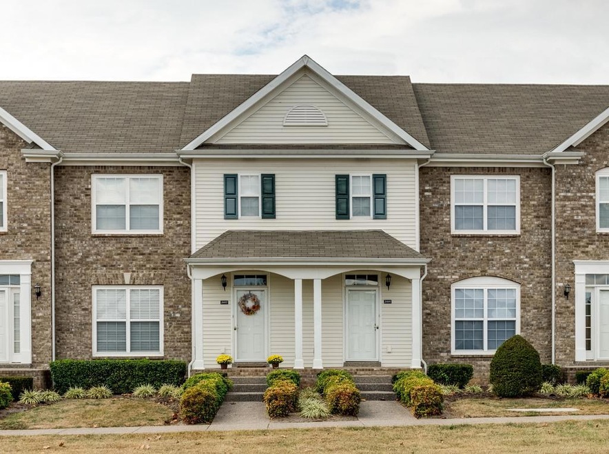 Welcome to 2007 McKenna Drive! Close to 840 and HWY 31