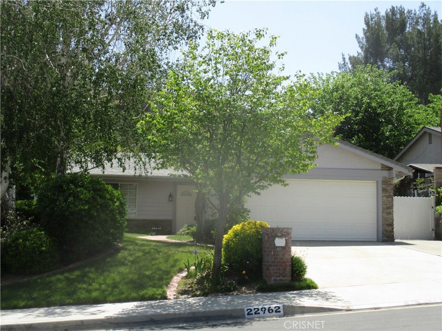 Adorable home !   Large lot and Small RV