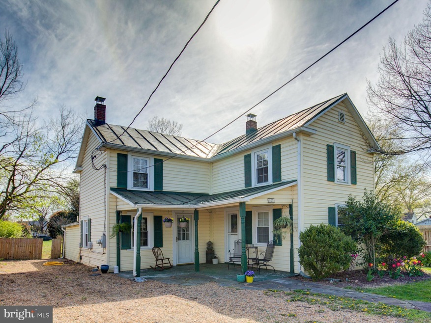 127 W Crescent St, Boyce, VA 22620 - photo 1