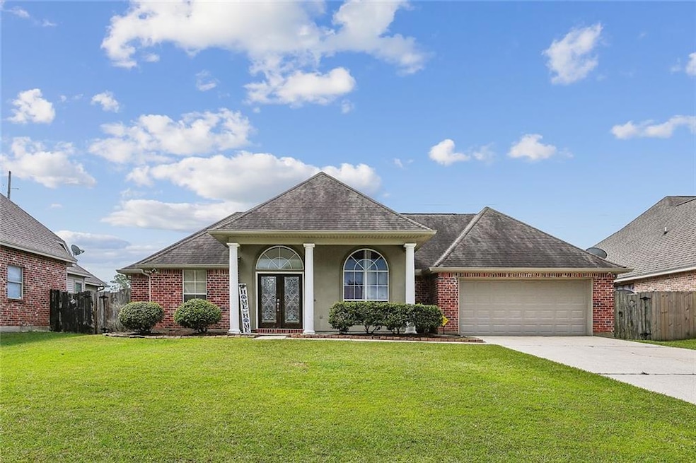 125 Kasey St, Slidell, LA 70458 - photo 1