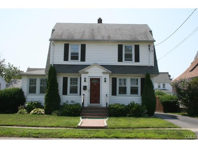 Charming 3 bedroom Paradise Green Colonial