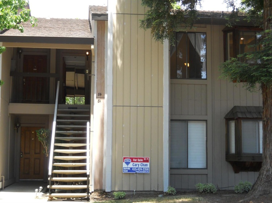FRONT VIEW OF UNIT