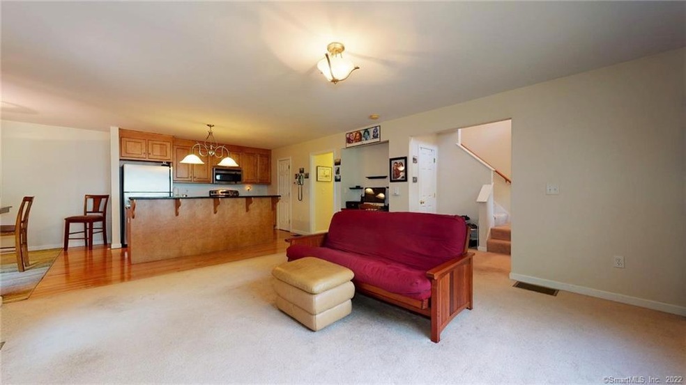 20 Folkstone Rd unit B, Broad Brook, CT 06016 - photo 1