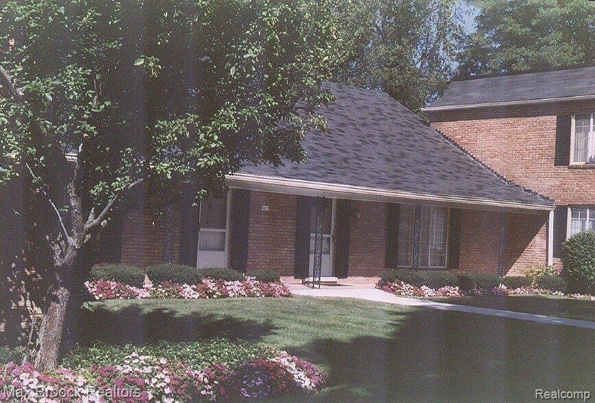 1750 TIVERTON