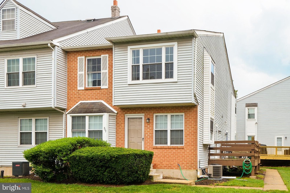 807 Northridge Dr, Norristown, PA 19403 - photo 1