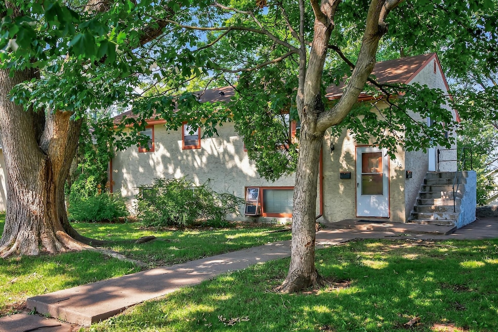 For Sale $359,900 • Co-Listing Agent