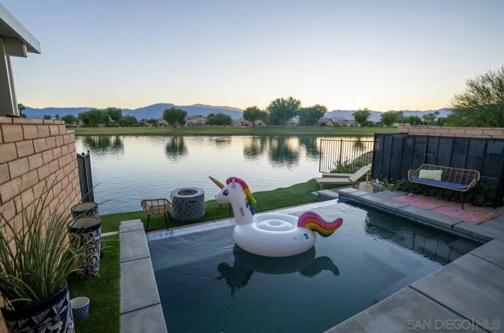 For Sale $1,099,000 • Co-Listing Agent