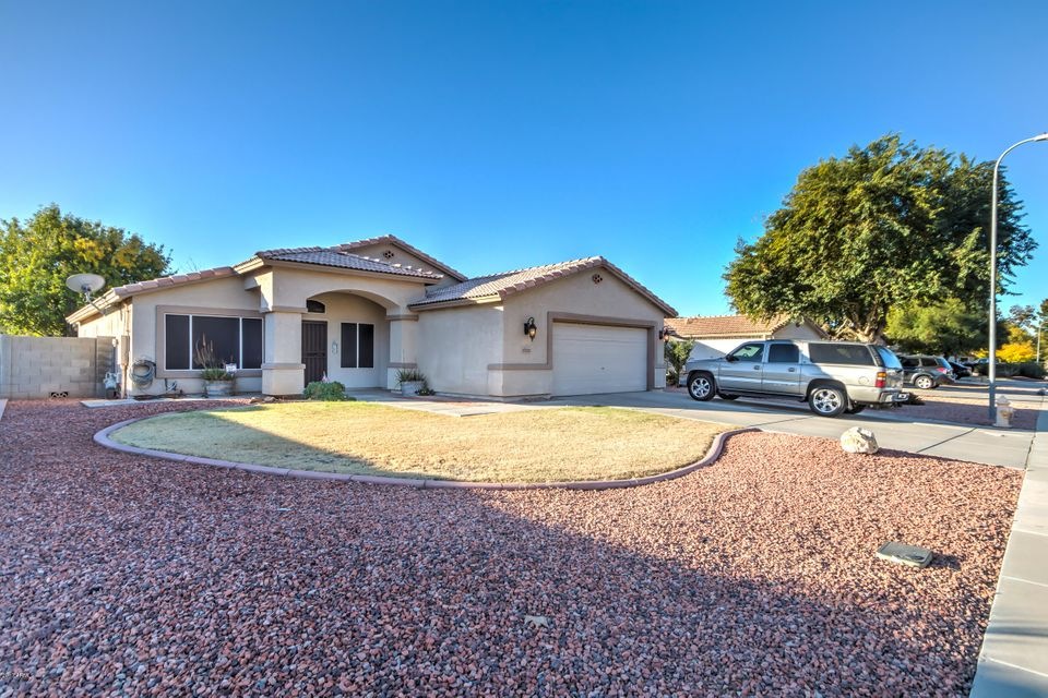 8721 W C P Hayes Dr-1