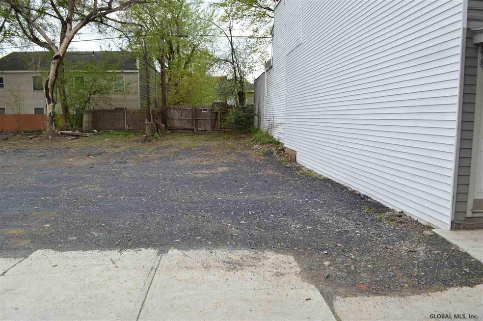 410 Madison Ave, Albany, NY 12210 - photo 1