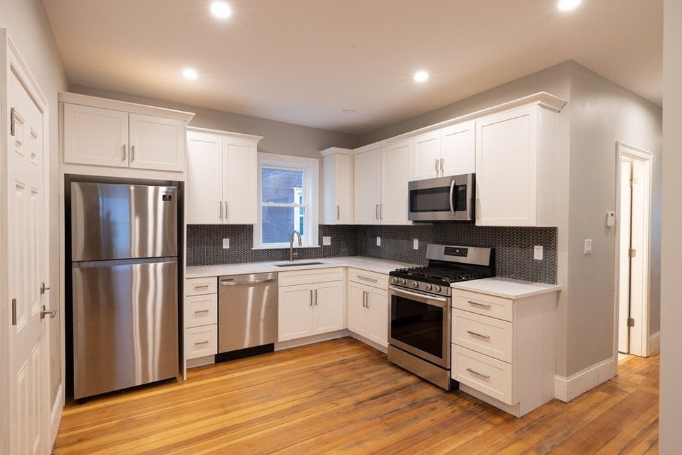 17 Van Winkle St unit 3, Dorchester Center, MA 02124 - photo 1