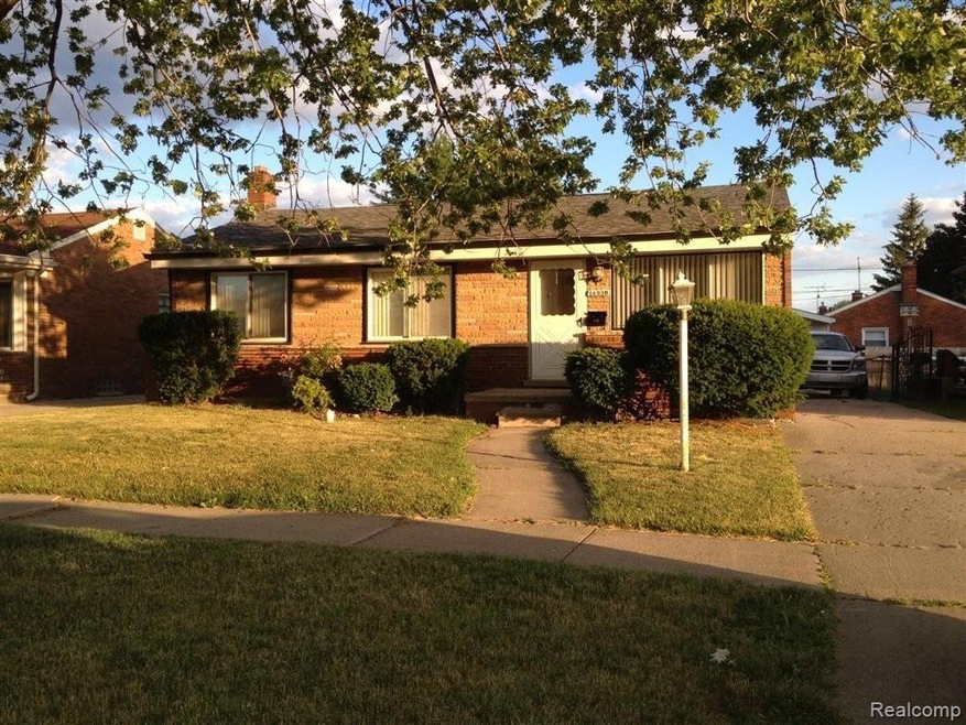 Welcome to 16930 E 12 Mile