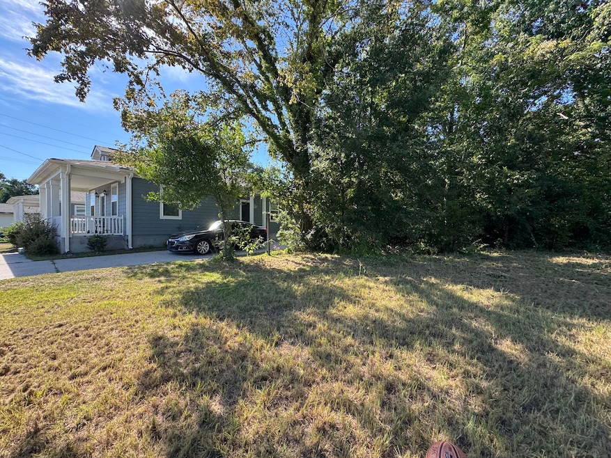 2124 Misroon St, North Charleston, SC 29405 - photo 1