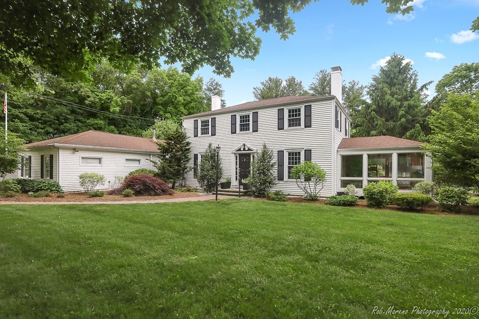 16 Greentree Ln, Byfield, MA 01922 - photo 1