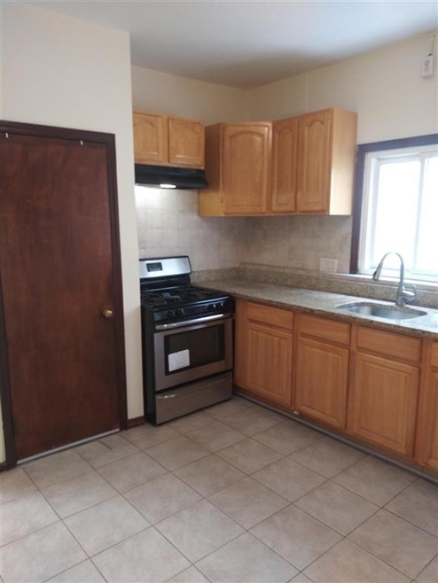 102 Oakland Ave unit 3, Jersey City, NJ 07306 - photo 1