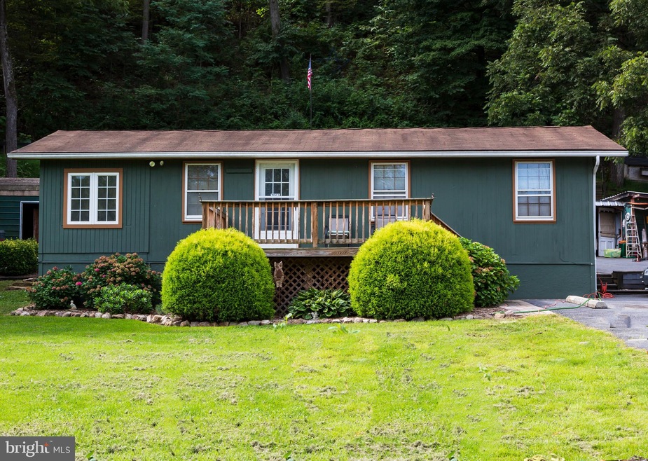 1617 Deer Rapids Rd, Strasburg, VA 22657 - photo 1