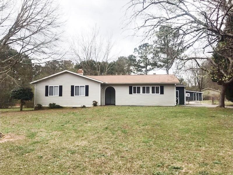 1597 Bennett Rd, Grayson, GA 30017 - photo 1