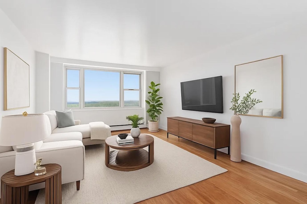 Pending $350,000 • Co-Listing Agent