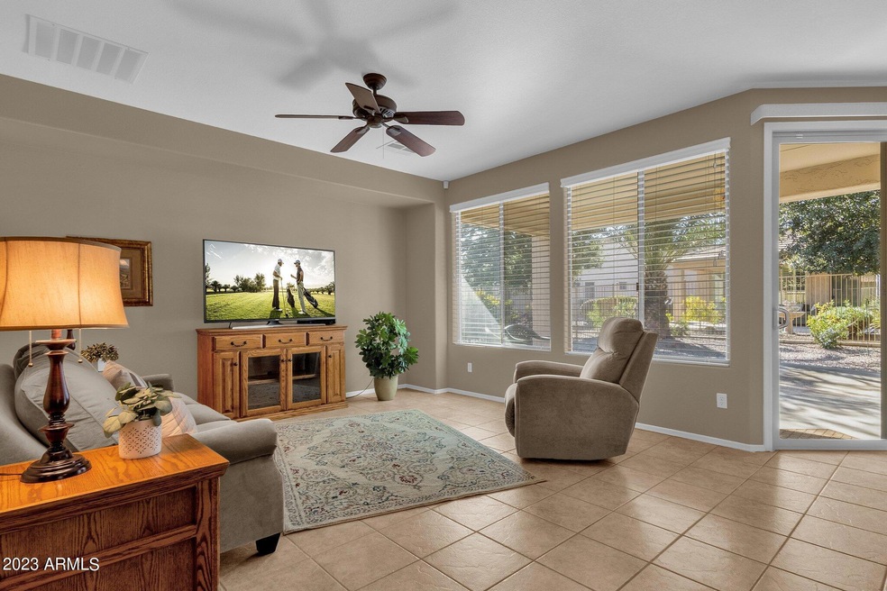 11-web-or-mls-4153-e-indigo-st