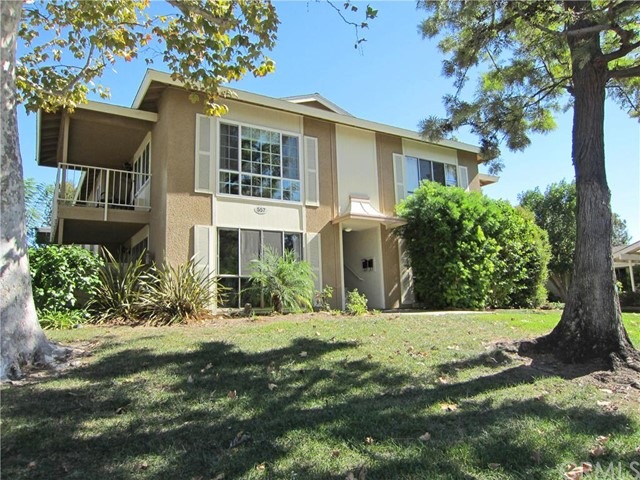 Building entry as seen from Calle Aragon. Unit is 