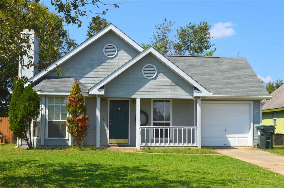 106 Country Walk, Warner Robins, GA 31088 - photo 1