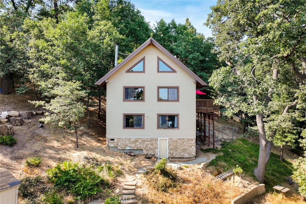 20 Oak Leaf Ln, Running Springs, CA 92382 - photo 1