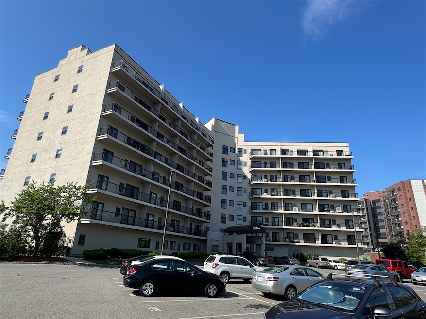 Sold $330,000 • Co-Listing Agent