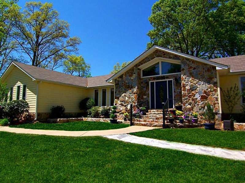 3330 Westbrook Rd, Suwanee, GA 30024 - photo 1