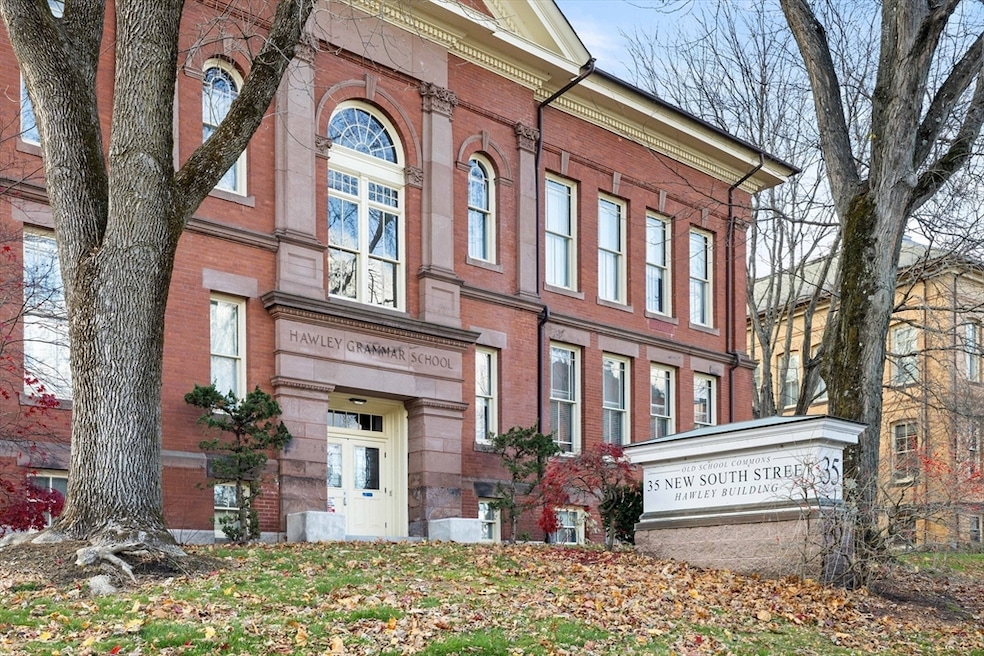 35 New South St unit 307, Northampton, MA 01060 - photo 1