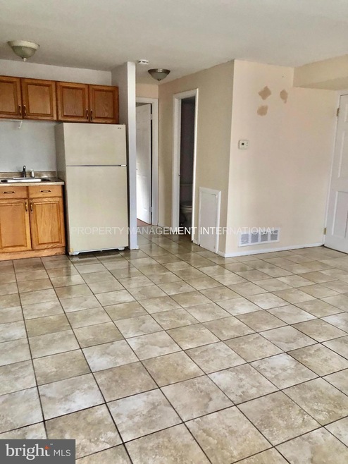 288 Greenough St unit 1, Philadelphia, PA 19127 - photo 1