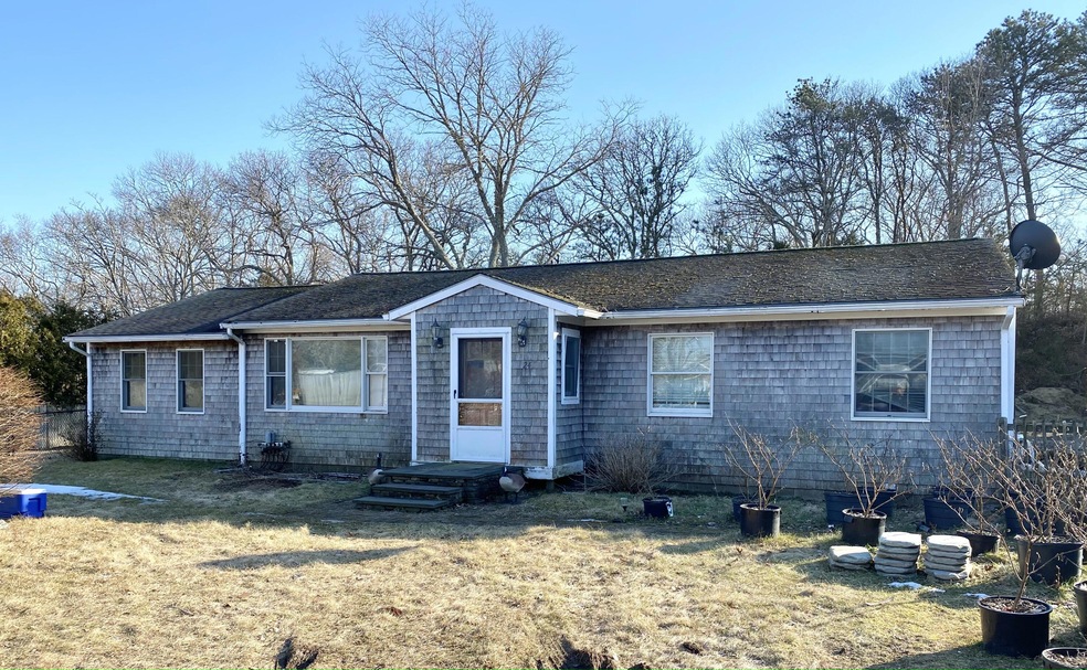 24 Carrolls Way, Vineyard Haven, MA 02568 - photo 1