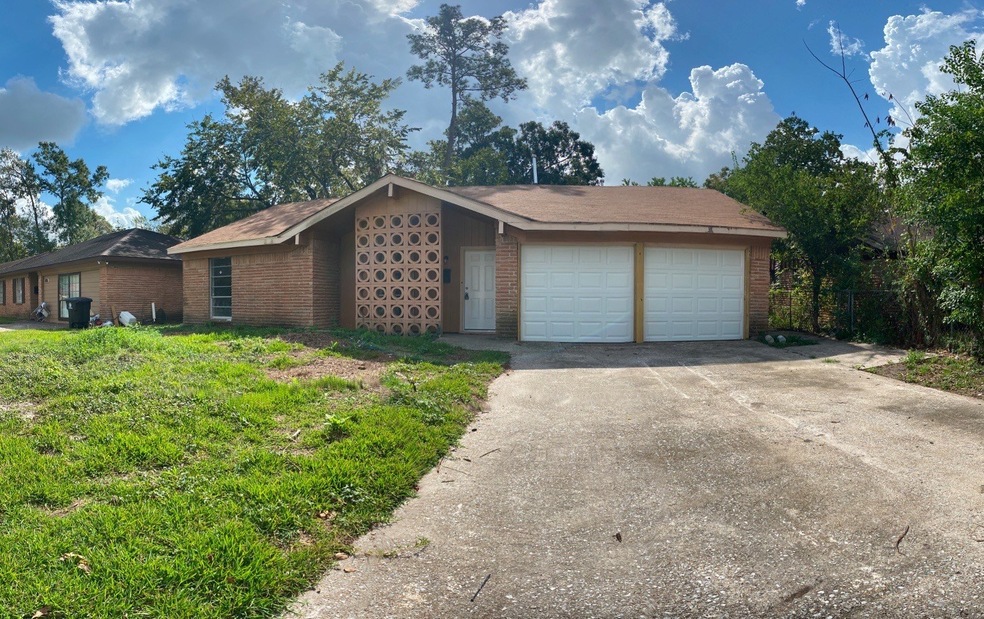 7618 Cabot St, Houston, TX 77016 - photo 1