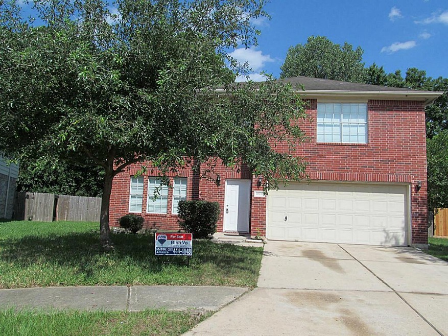 10102 Fallmont Cir, Houston, TX 77086 - photo 1