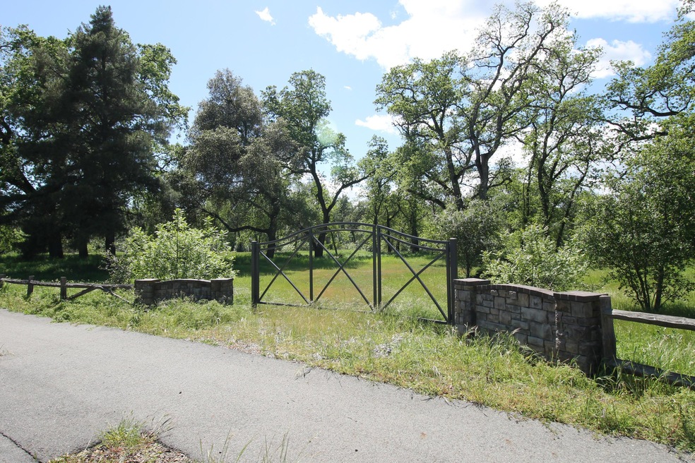 Lot 7 Twin Creeks Ln, Redding, CA 96003 - photo 1