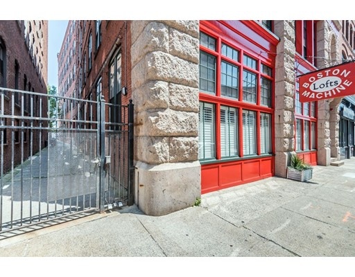 13 Willow St unit 203, Lynn, MA 01901 - photo 1