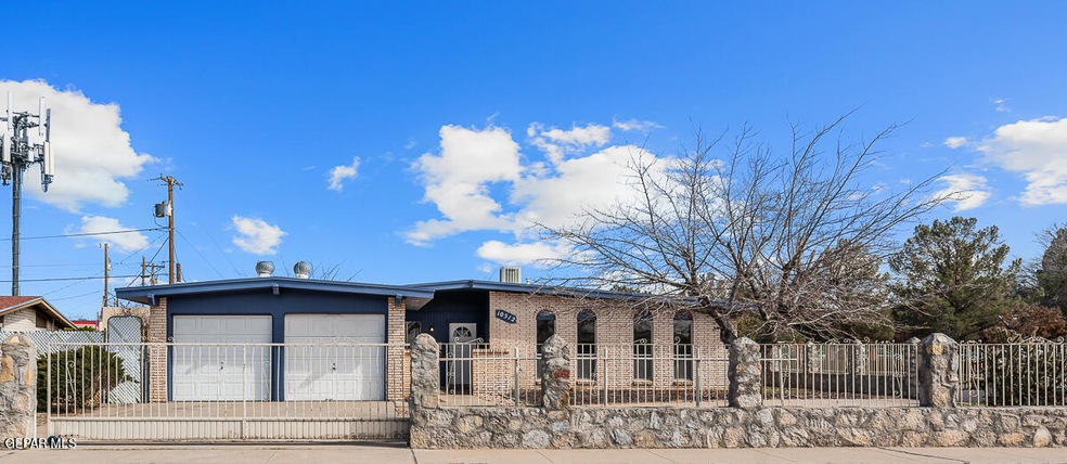10512 Saigon Dr, El Paso, TX 79925 - photo 1