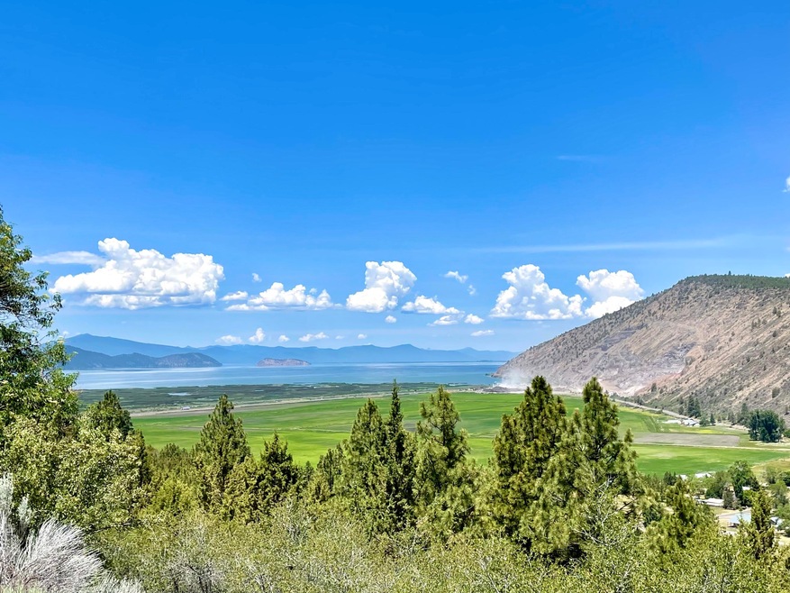 0 Troubador Trail unit lot 10 220125718, Klamath Falls, OR 97601 - photo 1