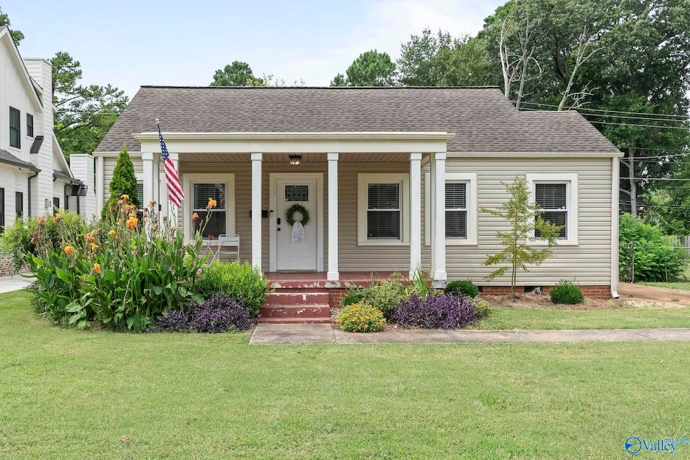 2506 Poincianna St SW, Huntsville, AL 35801 - photo 1