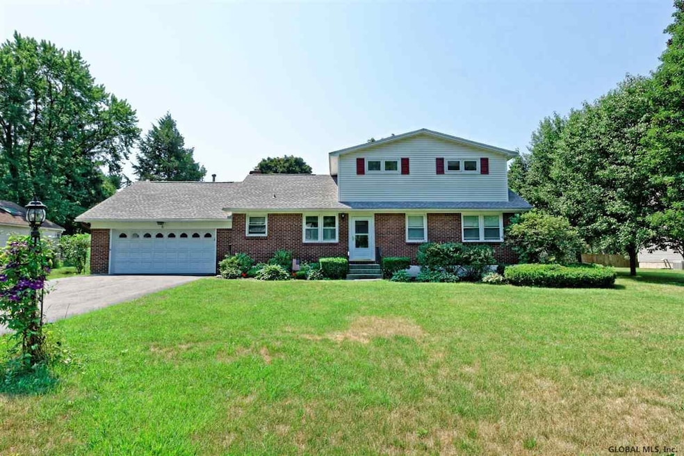 6 Aspinwall Rd, Albany, NY 12211 - photo 1