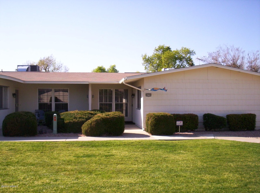 10725 W Santa fe Dr, Sun City, AZ 85351 - photo 1