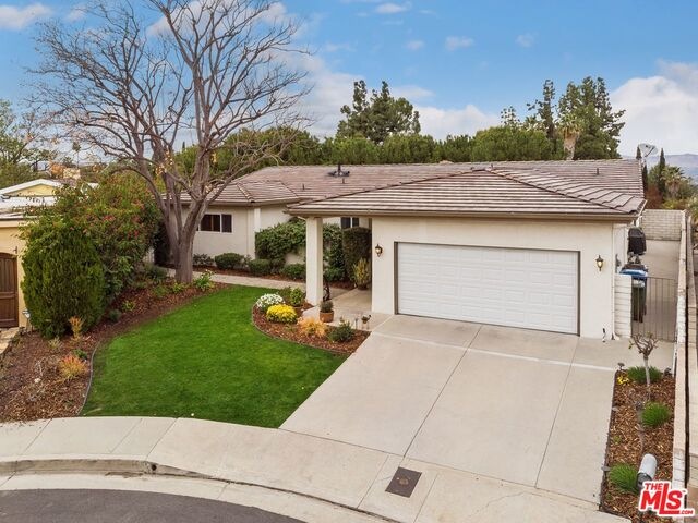 20313 Strelna Place, Woodland Hills, CA 91364 - photo 1